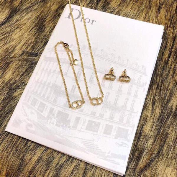 2024261521362 457035